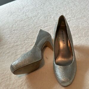 Madden Girl Silver Sparkle Pumps size 8